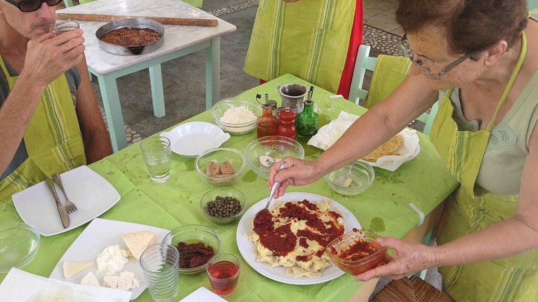 Private Dining & Cooking Classes – Authentic Milos cuisine with chef-led classes